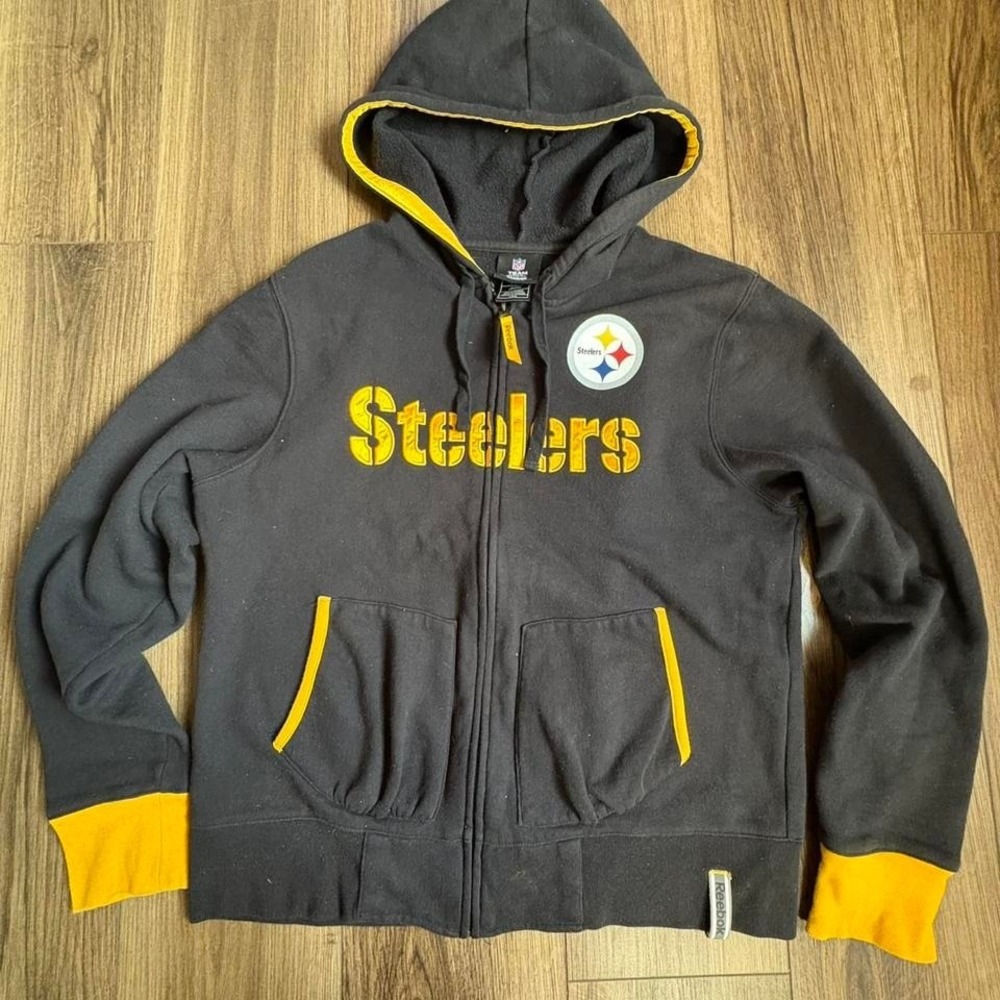 Black and yellow Reebok Pittsburgh Steelers hoodie